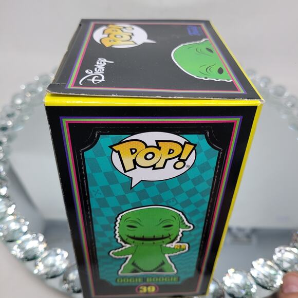 Funko Pop Nightmare Before Christmas Oogie Boogie Blacklight Vinyl Figure 39 New - Picture 5 of 5
